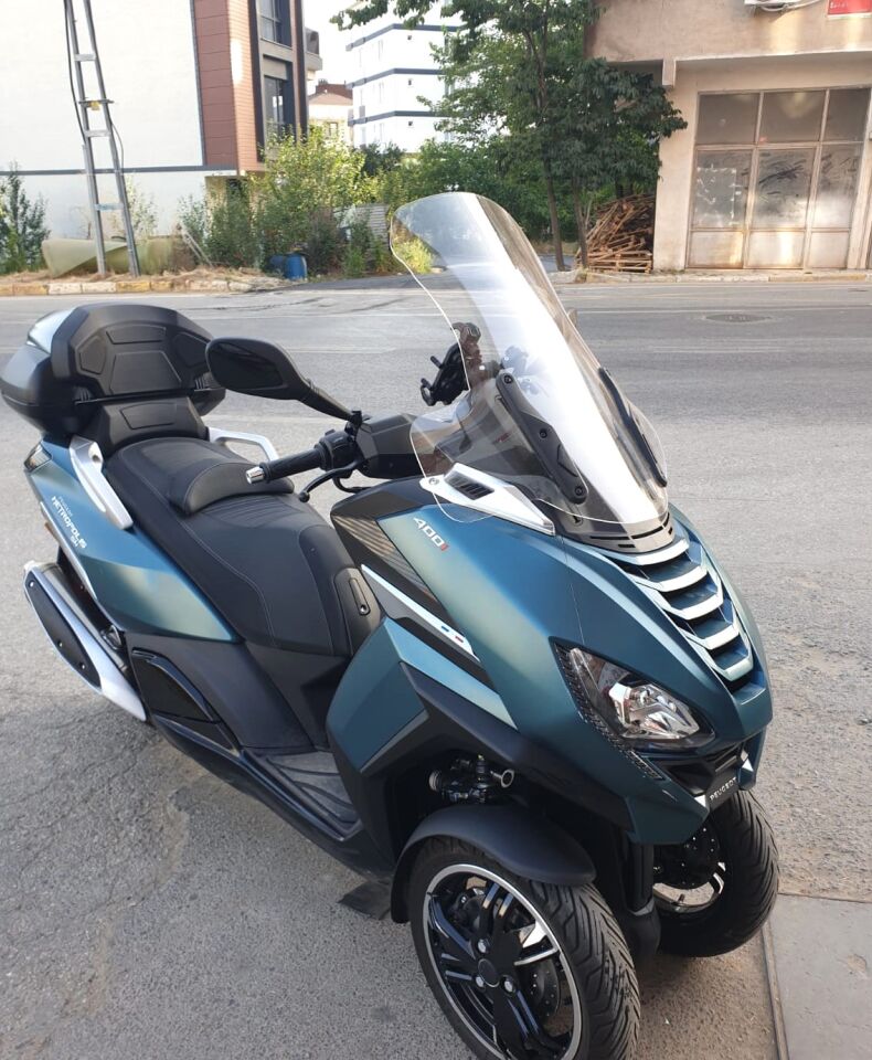 MOTOCAM Peugeot Metropolis 400 Ön Cam 2021-2026 Model 68cm Şeffaf Renkli 4mm