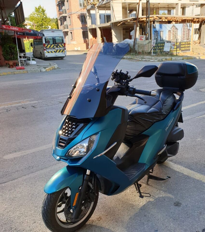 MOTOCAM Peugeot Pulsion 125 Ön Cam 2022-2026 Model 68cm Füme Renkli 4mm UZUN