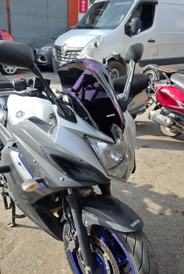 MOTOCAM Yamaha XJ6 Diversion Ön Cam 2009-2016 Model 36cm Siyah Renkli 4mm