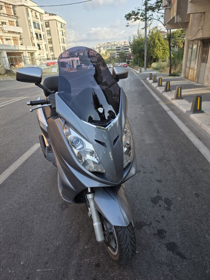 MOTOCAM Peugeot Satelis Ön Cam 2006-2014 Model 63cm Siyah Renkli 4mm