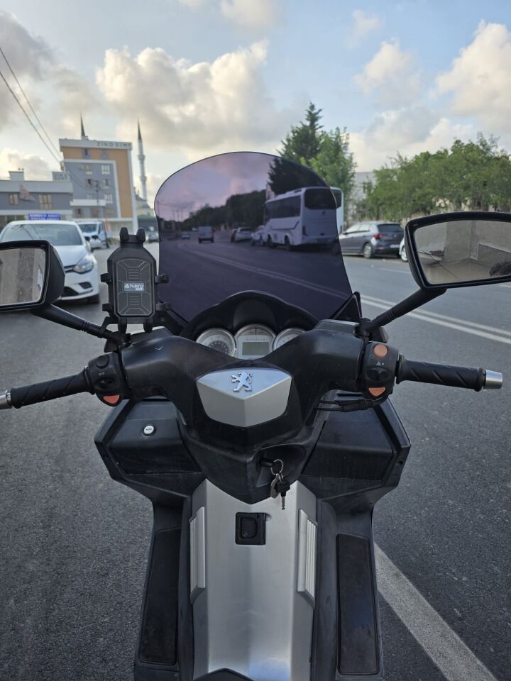 MOTOCAM Peugeot Satelis Ön Cam 2006-2014 Model 63cm Siyah Renkli 4mm