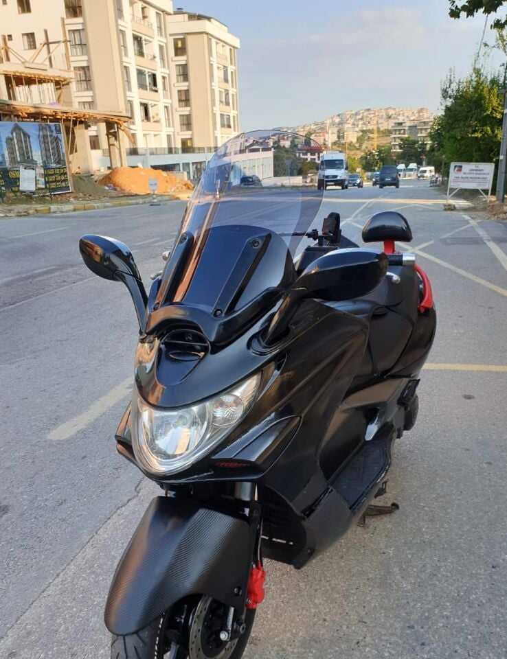 MOTOCAM Kymco Xciting 250 İ Ön Cam 2008-2012 Model 62cm Füme Renkli 4mm