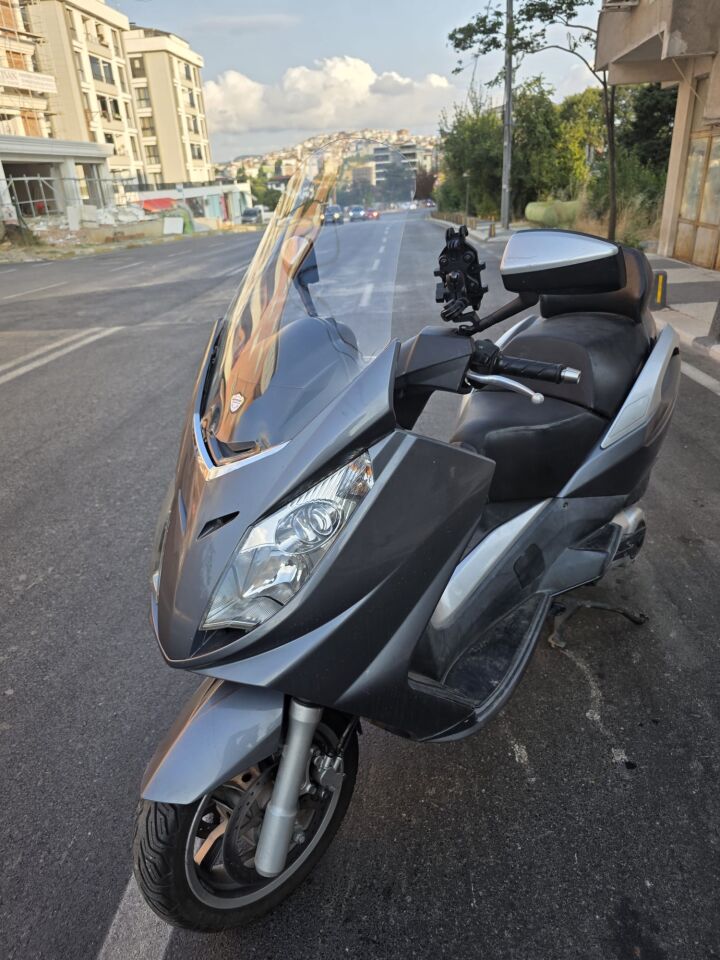 MOTOCAM Peugeot Satelis Ön Cam 2006-2014 Model 63cm Şeffaf Renkli 4mm