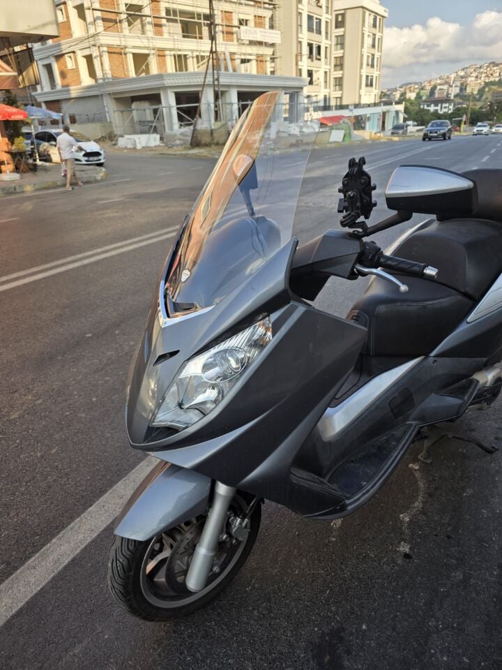 MOTOCAM Peugeot Satelis Ön Cam 2006-2014 Model 63cm Şeffaf Renkli 4mm