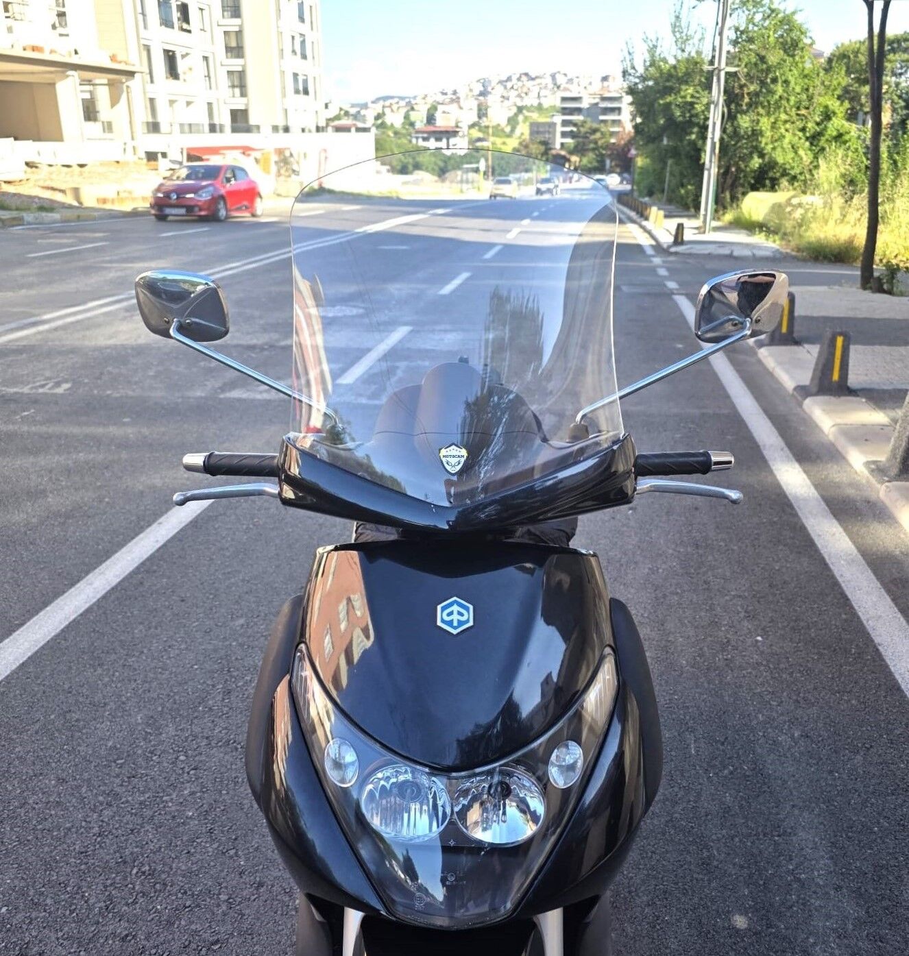 MOTOCAM Piaggio Beverly 250 Ön Cam 2005-2007 Model 44cm Şeffaf Renkli 4mm