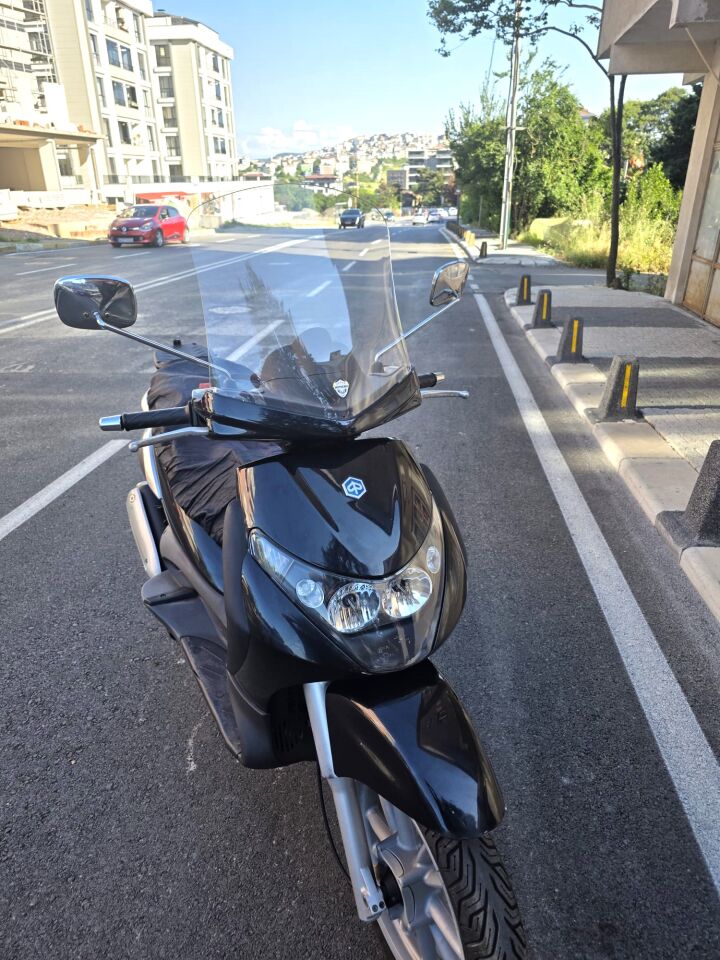 MOTOCAM Piaggio Beverly 250 Ön Cam 2005-2007 Model 44cm Şeffaf Renkli 4mm