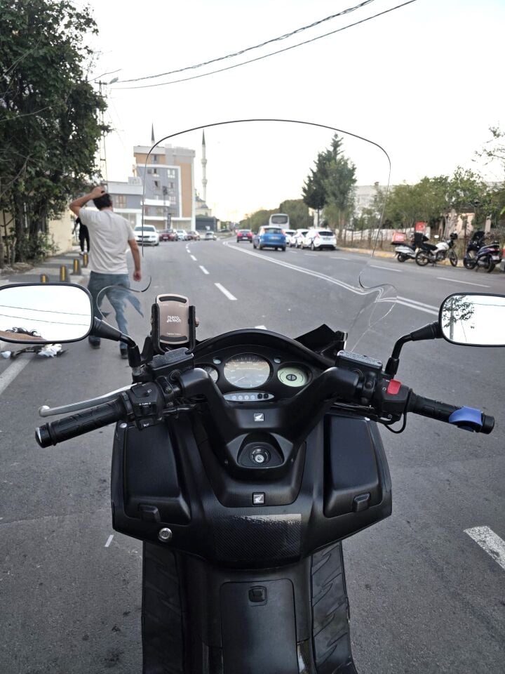 MOTOCAM Honda Silverwing SWT 400 Ön Cam 2006-2009 Model 68cm Şeffaf Renkli 4mm ELCİKLİ
