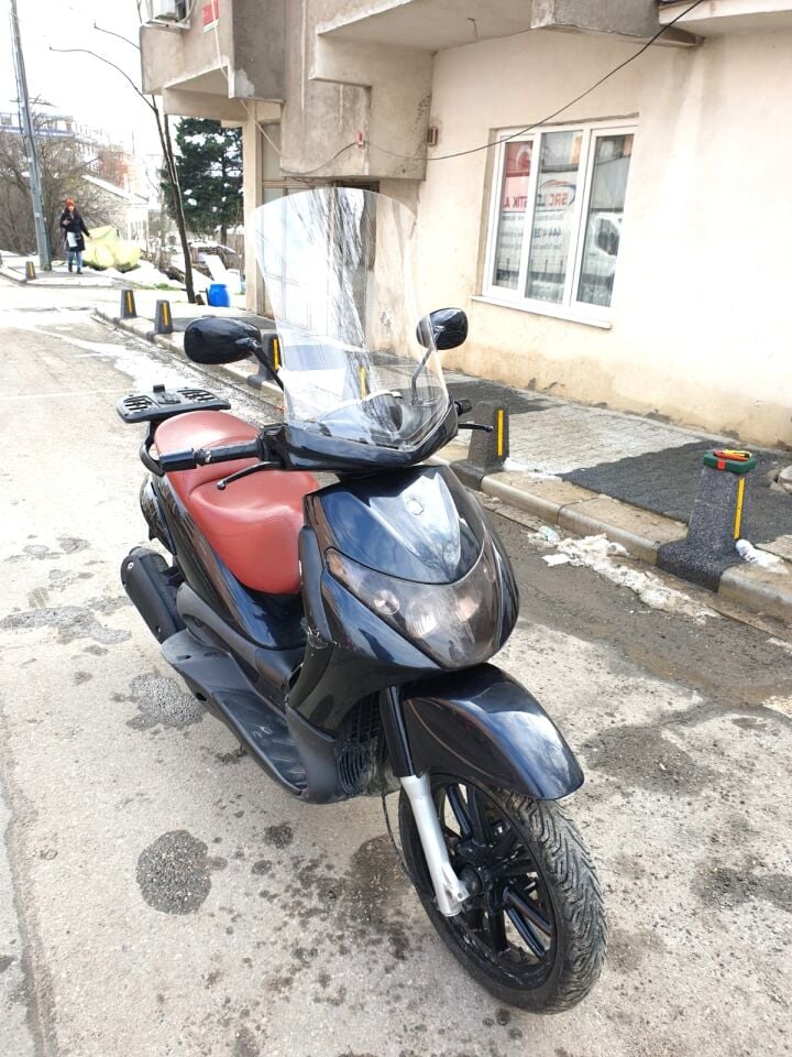MOTOCAM Piaggio Beverly 250 Ön Cam 2005-2007 Model 53cm Şeffaf Renkli 4mm UZUN