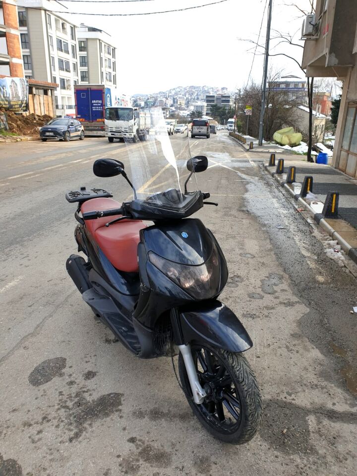 MOTOCAM Piaggio Beverly 250 Ön Cam 2005-2007 Model 53cm Şeffaf Renkli 4mm UZUN