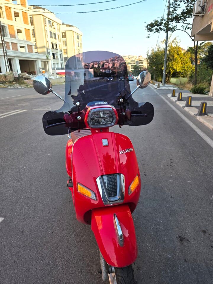 MOTOCAM Küba Az 50 Ön Cam 2023-2026 Model 37cm Siyah Renkli Elcikli APARATSIZ