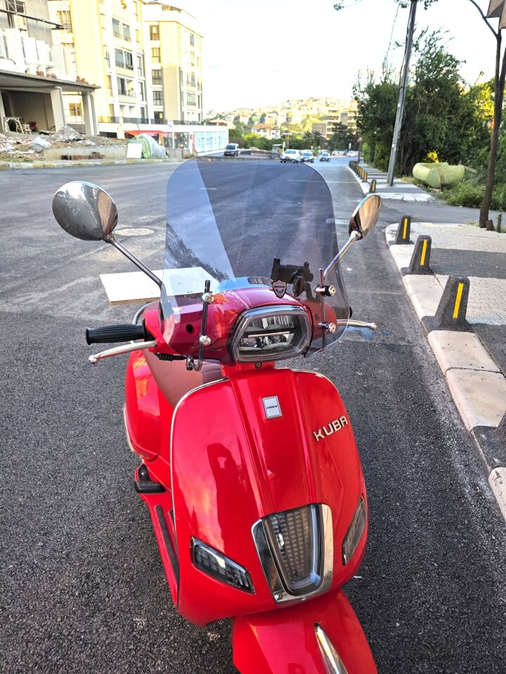 MOTOCAM Küba Az 50 Ön Cam 2023-2026 Model 42cm Füme Renkli  APARATSIZ