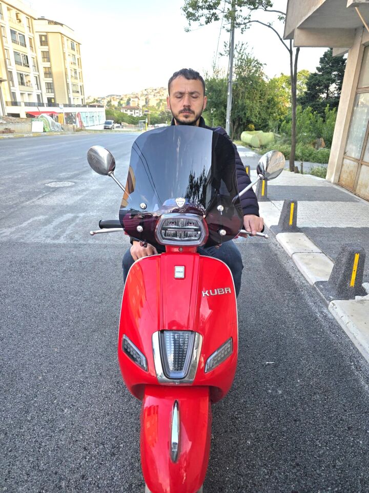 MOTOCAM Küba Az 50 Ön Cam 2023-2026 Model 42cm Siyah Renkli  APARATSIZ