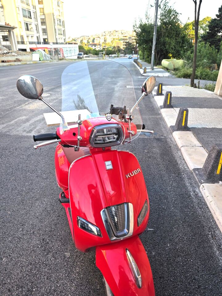 MOTOCAM Küba Az 50 Ön Cam 2023-2026 Model 42cm Şeffaf Renkli  APARATSIZ