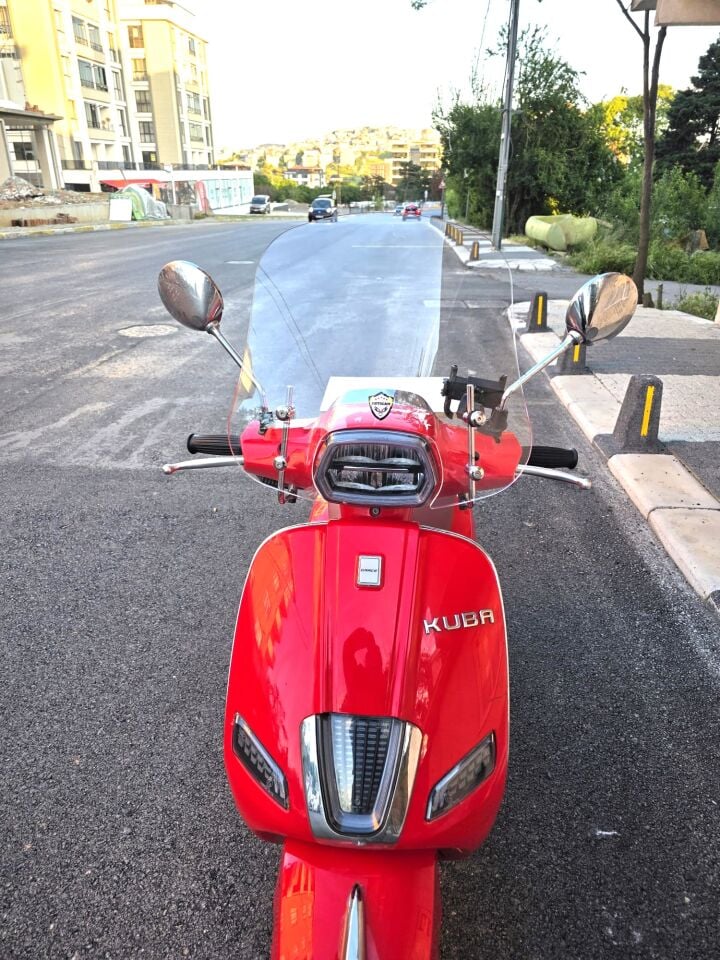 MOTOCAM Küba Az 50 Ön Cam 2023-2026 Model 42cm Şeffaf Renkli  APARATSIZ