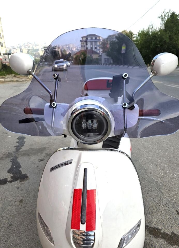 MOTOCAM Küba Master MT 50 Ön Cam 2021-2026 Model 45cm Füme Renkli Elcikli APARATSIZ