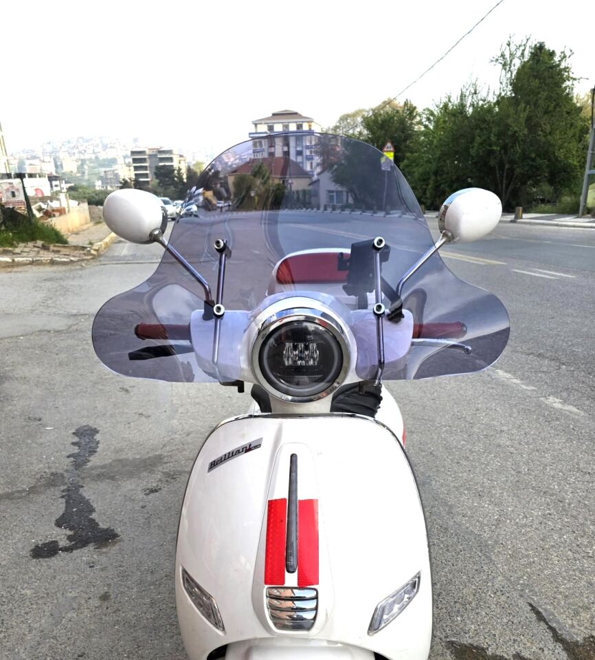 MOTOCAM Küba Master MT 50 Ön Cam 2021-2026 Model 45cm Füme Renkli Elcikli APARATSIZ