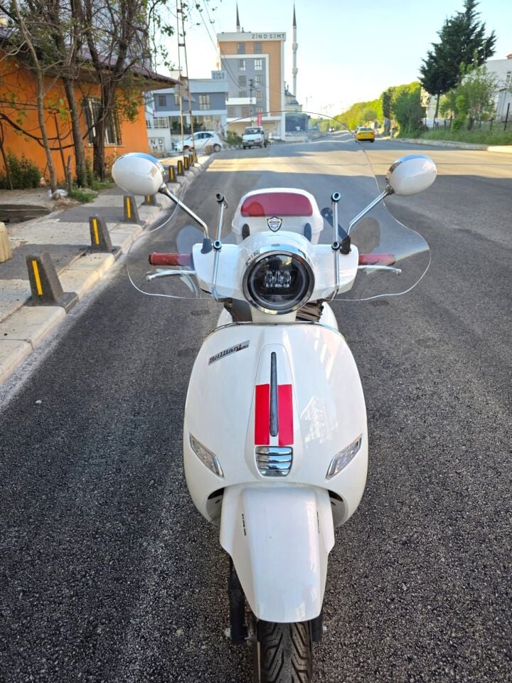 MOTOCAM Küba Master MT 50 Ön Cam 2021-2026 Model 45cm Şeffaf Renkli Elcikli APARATSIZ