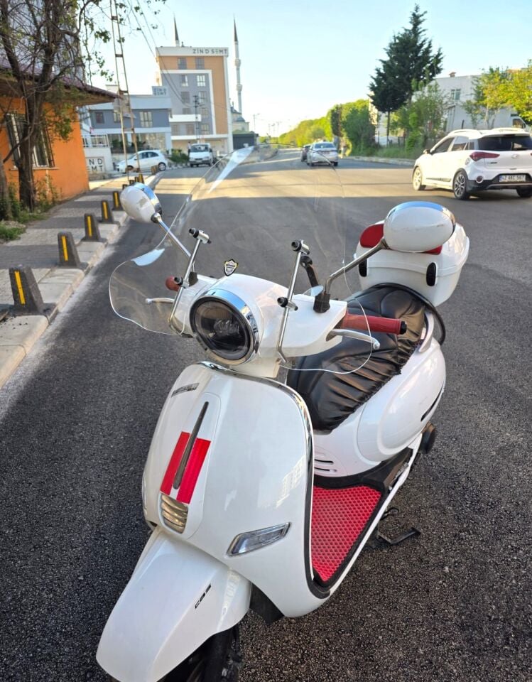 MOTOCAM Küba Master MT 50 Ön Cam 2021-2026 Model 45cm Şeffaf Renkli Elcikli APARATSIZ