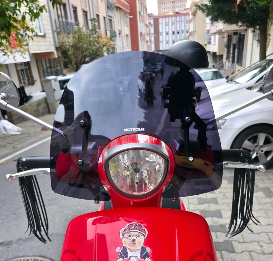 MOTOCAM Arora Malibu 125 Ön Cam 2017-2026 Model 37cm Siyah Renkli 4mm APARATSIZ