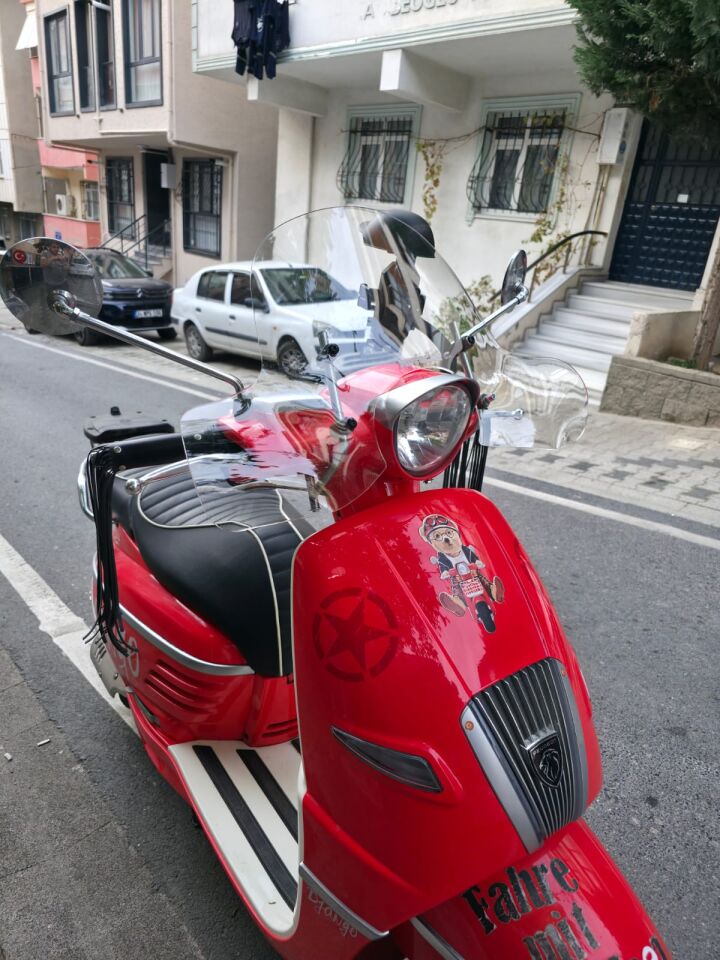 MOTOCAM Arora Malibu 125 Ön Cam 2017-2026 Model 39cm Şeffaf Renkli 4mm Elcikli APARATSIZ