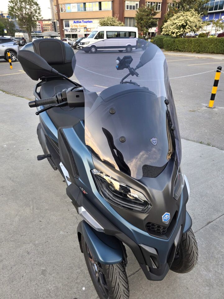 MOTOCAM Piaggio MP3 530 Ön Cam 2023-2026 Model 60cm Füme Renkli 4mm ORTA BOYLU