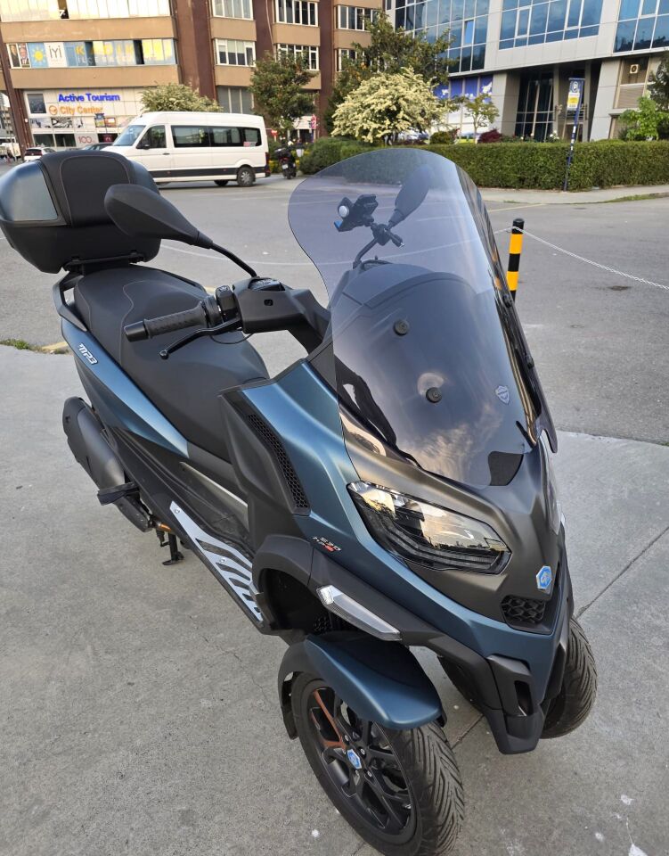 MOTOCAM Piaggio MP3 530 Ön Cam 2023-2026 Model 60cm Füme Renkli 4mm ORTA BOYLU