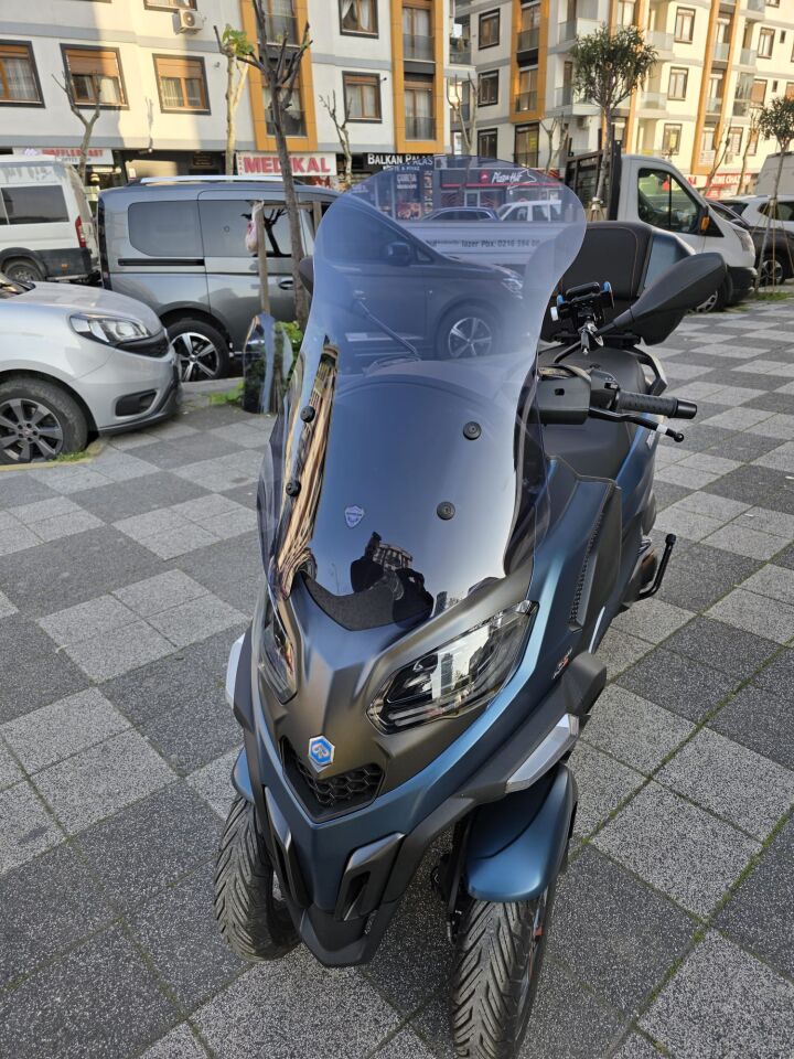 MOTOCAM Piaggio MP3 530 Ön Cam 2023-2026 Model 72cm Füme Renkli 4mm UZUN