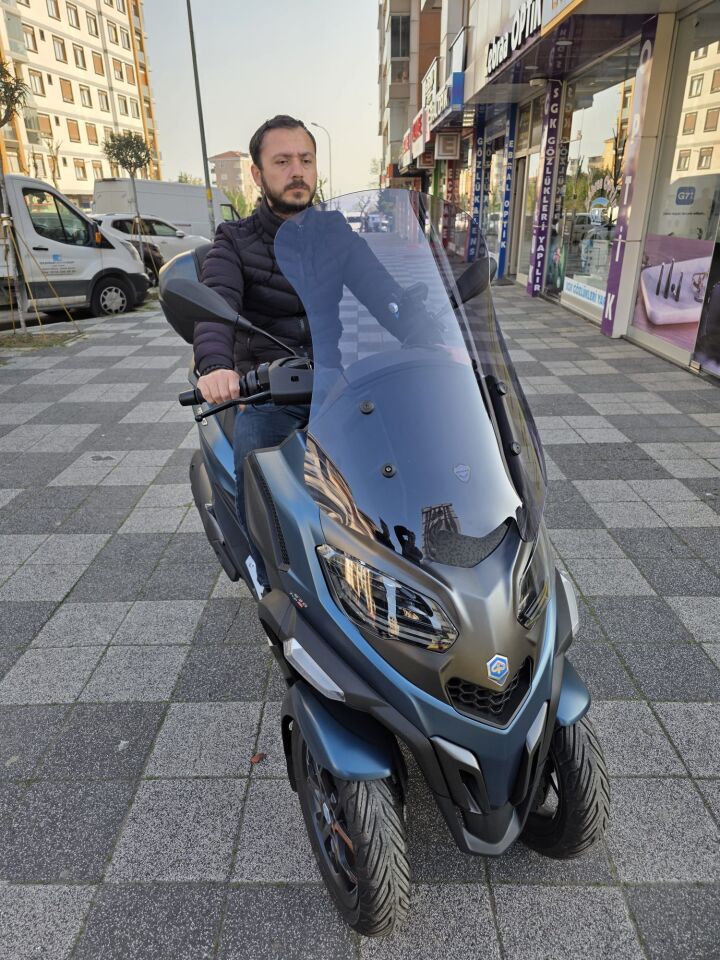 MOTOCAM Piaggio MP3 530 Ön Cam 2023-2026 Model 72cm Füme Renkli 4mm UZUN