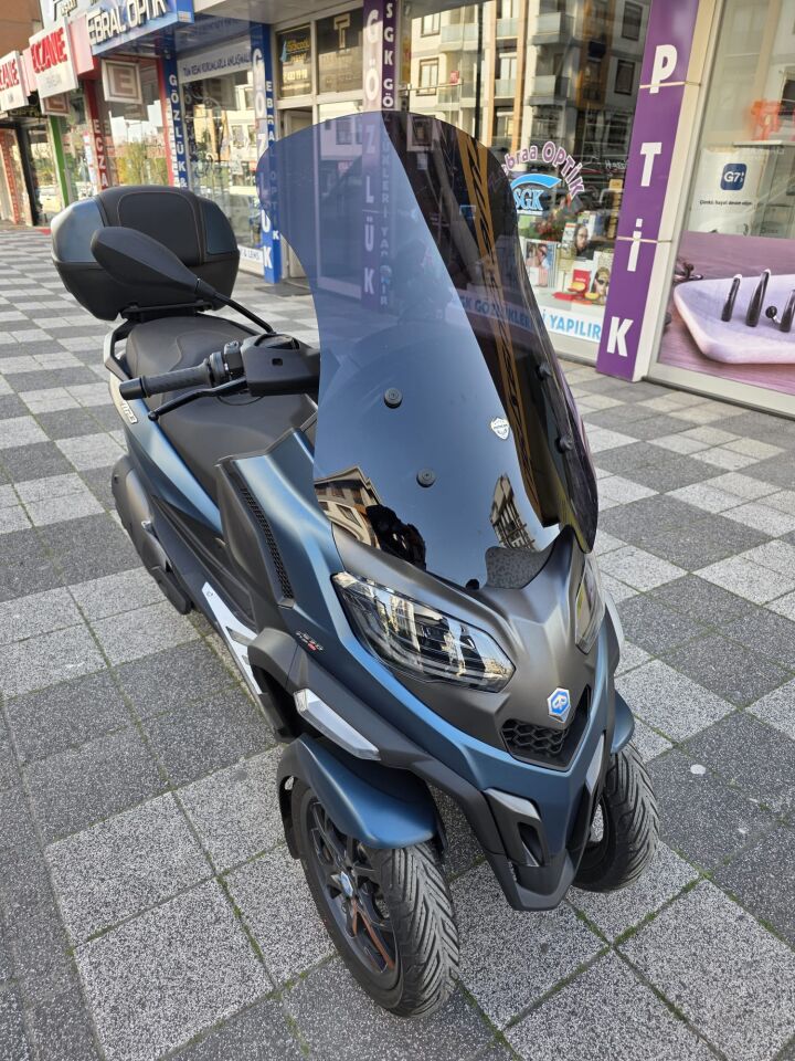 MOTOCAM Piaggio MP3 530 Ön Cam 2023-2026 Model 72cm Siyah Renkli 4mm UZUN