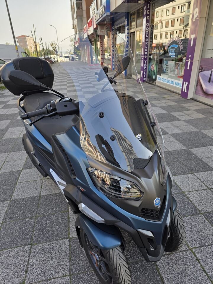 MOTOCAM Piaggio MP3 530 Ön Cam 2023-2026 Model 72cm Şeffaf Renkli 4mm UZUN