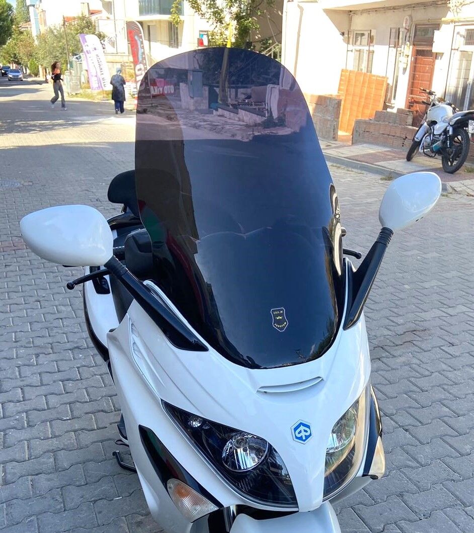 MOTOCAM Piaggio X Evo 250 Ön Cam 2008-2016 Model 58cm Siyah Renkli 4mm ORİJİNAL BOYLU
