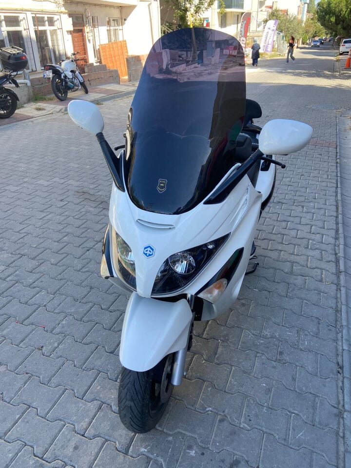 MOTOCAM Piaggio X Evo 250 Ön Cam 2008-2016 Model 70cm Siyah Renkli 4mm UZUN