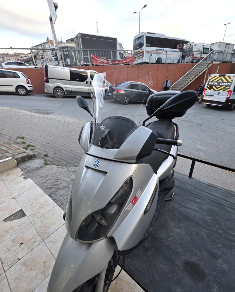 MOTOCAM Piaggio X7 Ön Cam 2007-2012 Model 43cm Şeffaf Renkli 4mm