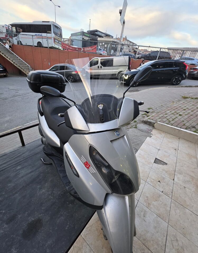 MOTOCAM Piaggio X7 Ön Cam 2007-2012 Model 43cm Şeffaf Renkli 4mm