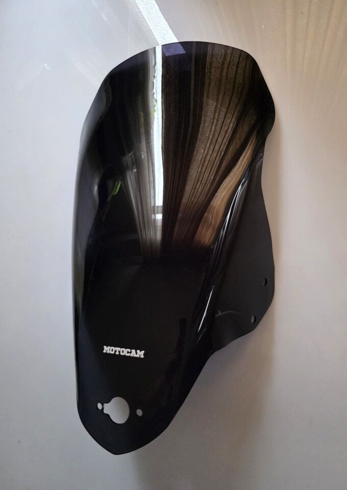 MOTOCAM Kymco Xtown CT 250 Ön Cam 2020-2026 Model 68cm Siyah Renkli 4mm ORİJİNAL BOYLU