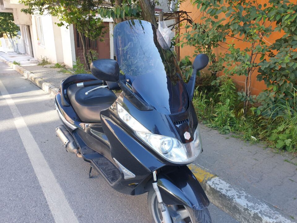 MOTOCAM Piaggio X8 200 Ön Cam 2004-2006 Model 58cm Füme Renkli 4mm