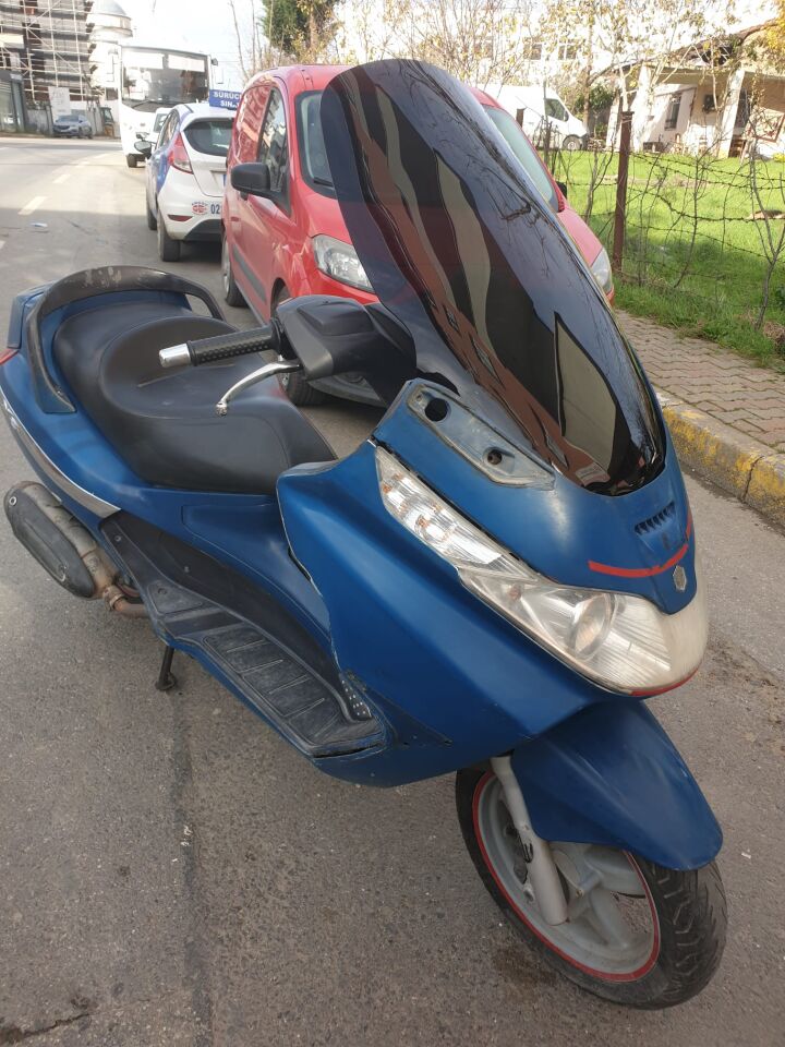 MOTOCAM Piaggio X8 200 Ön Cam 2004-2006 Model 58cm Siyah Renkli 4mm