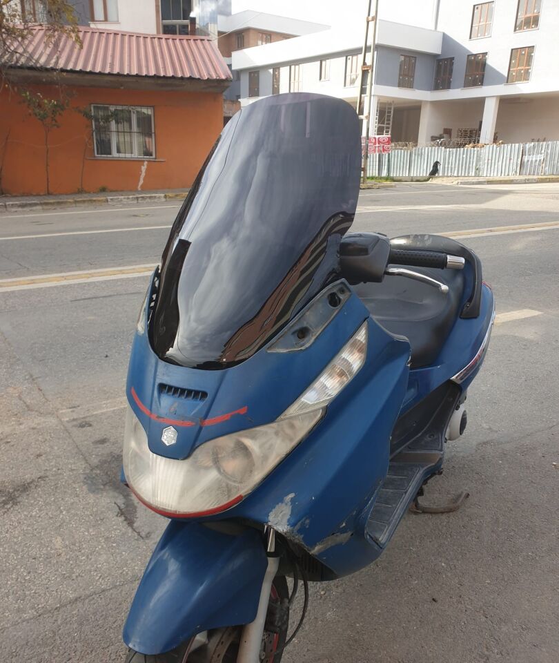 MOTOCAM Piaggio X8 200 Ön Cam 2004-2006 Model 58cm Siyah Renkli 4mm