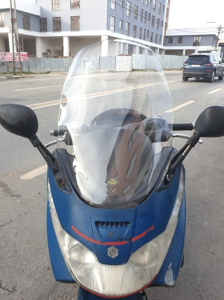 MOTOCAM Piaggio X8 200 Ön Cam 2004-2006 Model 58cm Şeffaf Renkli 4mm