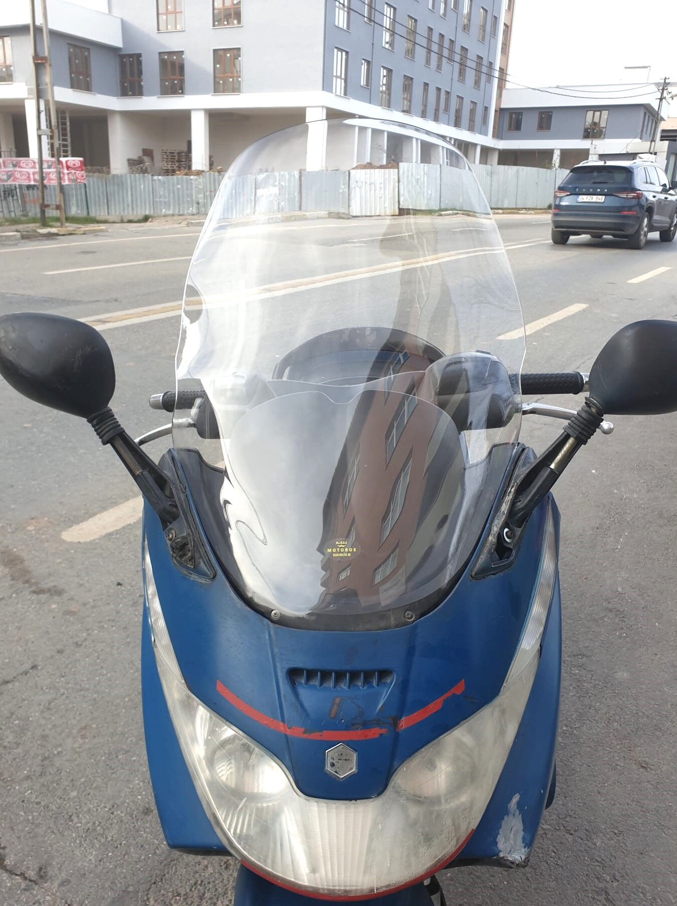 MOTOCAM Piaggio X8 200 Ön Cam 2004-2006 Model 70cm Şeffaf Renkli 4mm