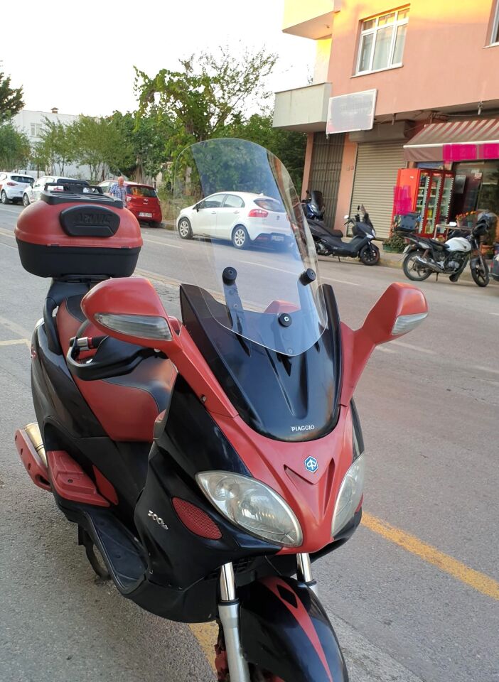 MOTOCAM Piaggio X9 250 Ön Cam 2004-2006 Model 49cm Şeffaf Renkli 4mm