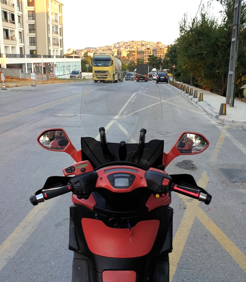 MOTOCAM Piaggio X9 250 Ön Cam 2004-2006 Model 49cm Şeffaf Renkli 4mm