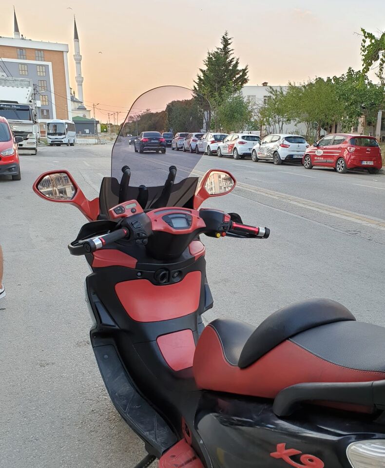 MOTOCAM Piaggio X9 250 Ön Cam 2004-2006 Model 49cm Füme Renkli 4mm