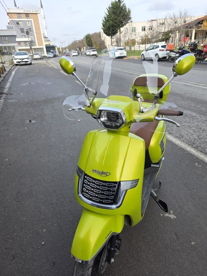 MOTOCAM Apachi Beauty 50 Ön Cam 2024-2026 Model 37cm Şeffaf Renkli 4mm Elcikli APARATSIZ