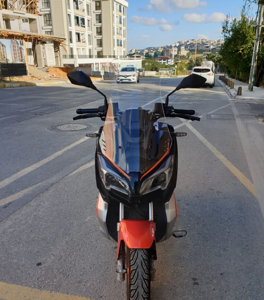 MOTOCAM QJ ATR 125 Ön Cam 2023-2026 Model 65cm Şeffaf Renkli 4mm ORTA BOYLU