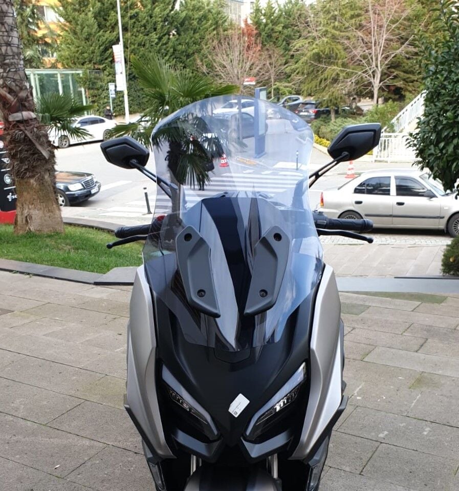 MOTOCAM QJ Fort 350 Ön Cam 2023-2026 Model 74cm Füme Renkli 4mm UZUN