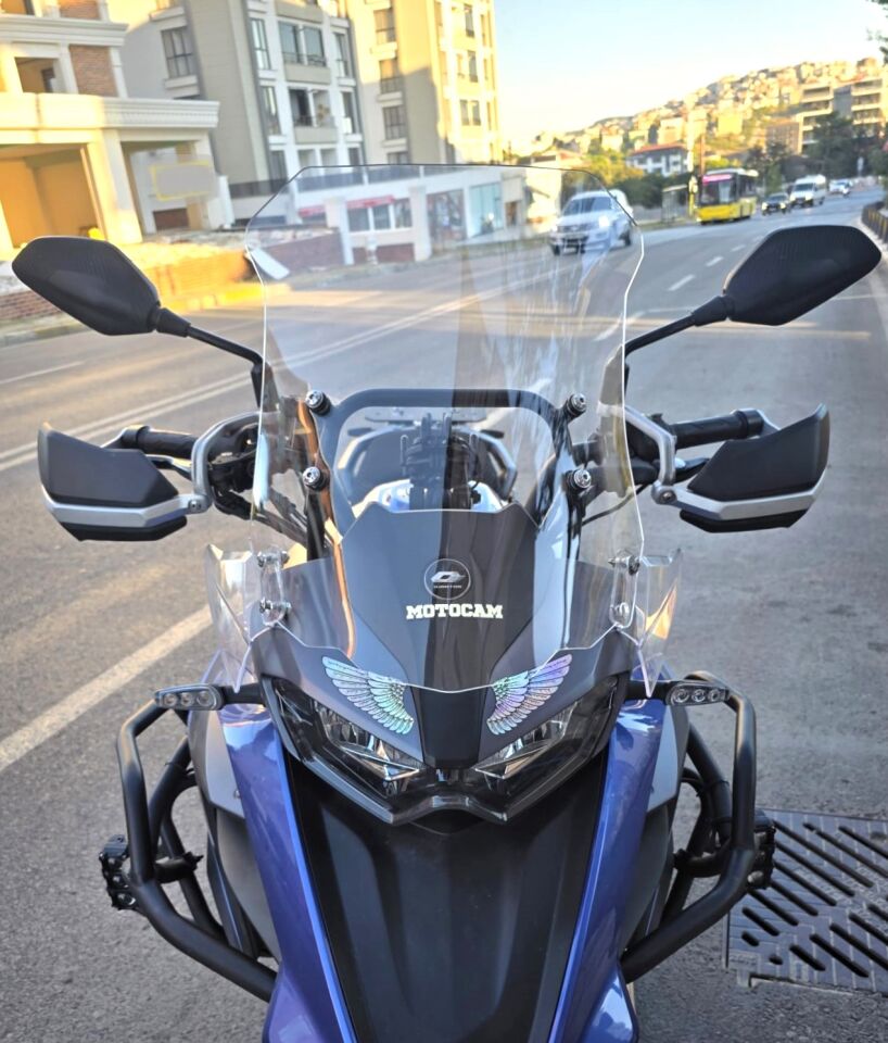 MOTOCAM Qj SRT 550 Ön Cam 2022-2026 Model 54cm Şeffaf Renkli 4mm