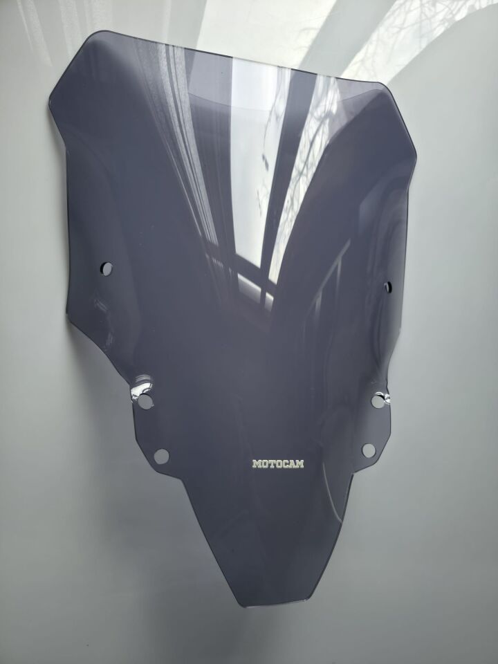MOTOCAM QJ SRT 800 Ön Cam 2023-2026 Model 55cm Füme Renkli 4mm