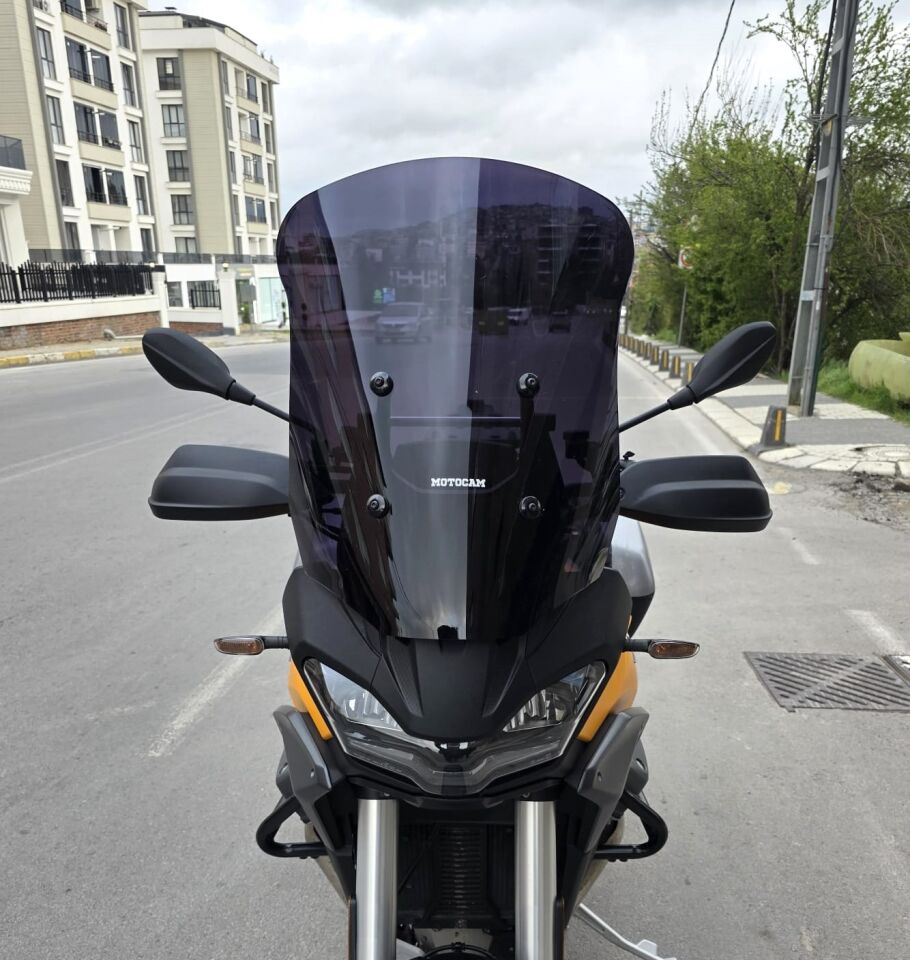 MOTOCAM Moto Guzzi Stelvio Ön Cam 2024-2026 Model 55cm Siyah Renkli 4mm