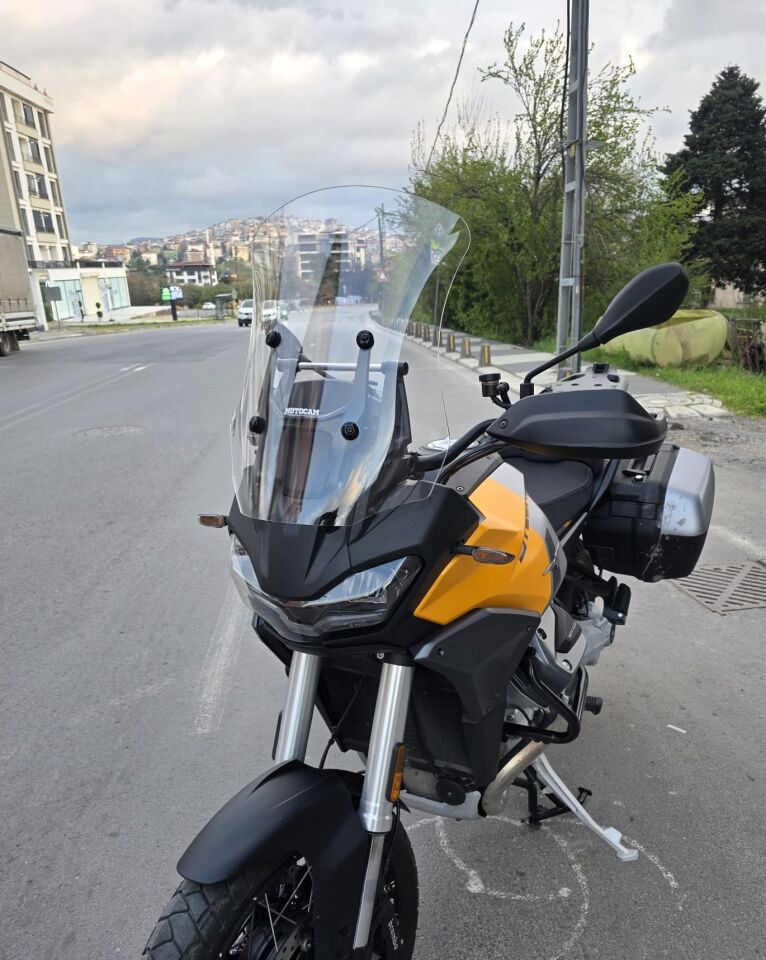 MOTOCAM Moto Guzzi Stelvio Ön Cam 2024-2026 Model 55cm Şeffaf Renkli 4mm